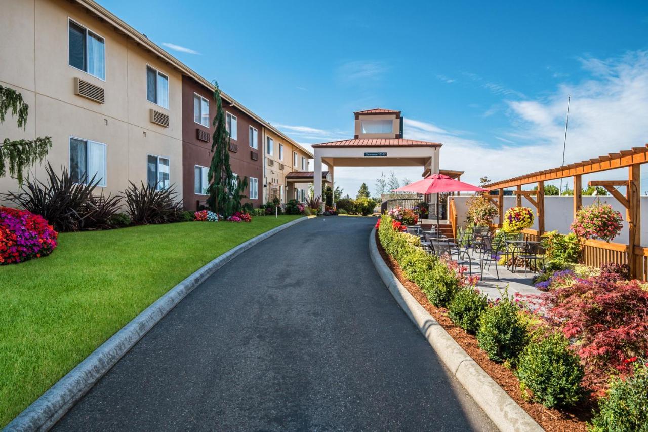 Red Lion Inn & Suites Sequim At Olympic National Park Dış mekan fotoğraf
